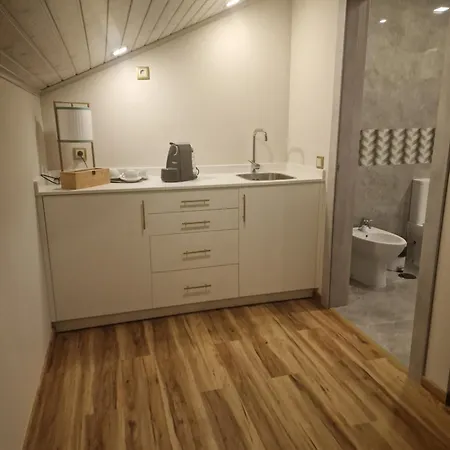 Palace De 4*