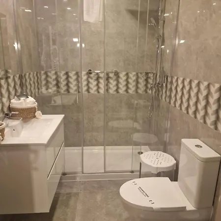 Palace De 4*