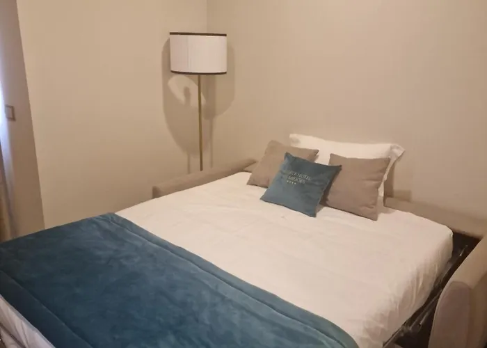 Palace De מלון Midoes